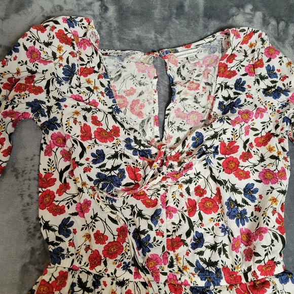 American Eagle Romper bell sleeve size medium - Picture 6 of 13